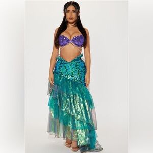 Under the waves mermaid 2 piece costume
